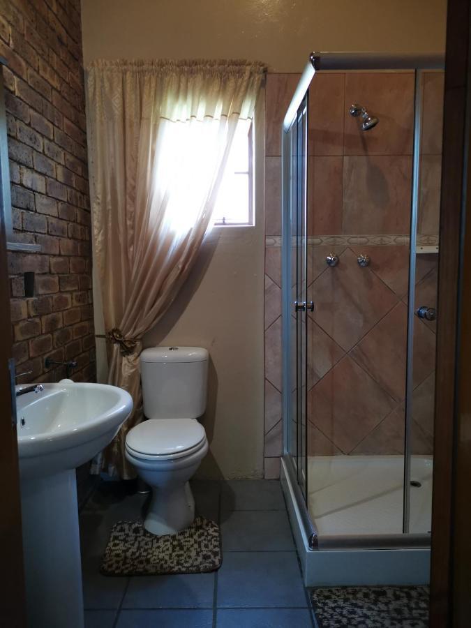 Bastille De Blignaut B&B Edenvale Exteriör bild